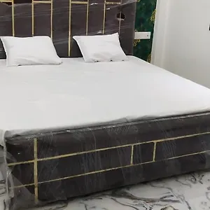 Gayatri Grand Paying Guest house
